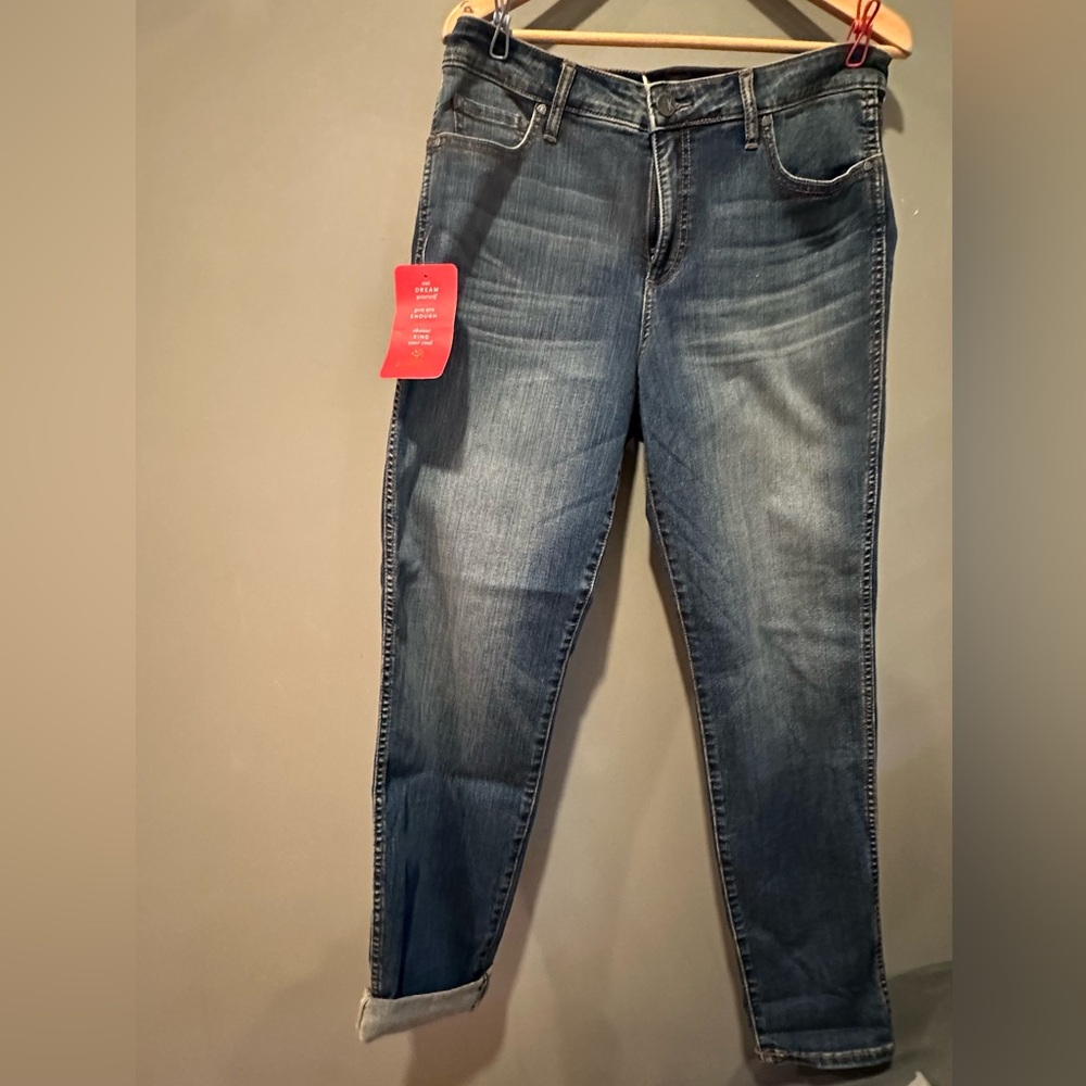 NWT, size 12 KUT jeans! Long length, look cute rolled up!